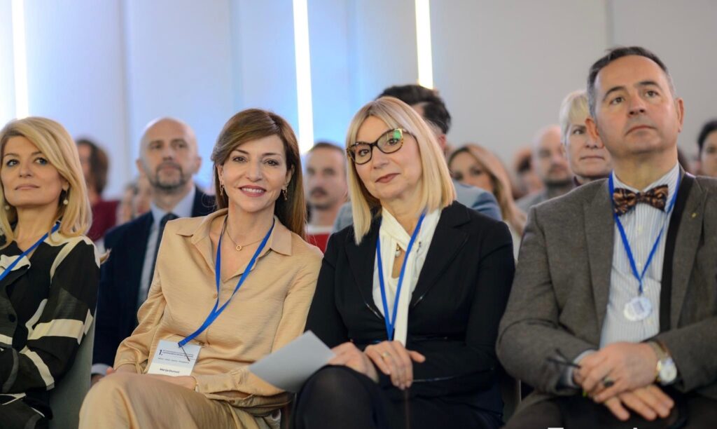 simpi, poremećaji ishrane, anorexia, gojaznost